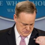 sean spicer resigns